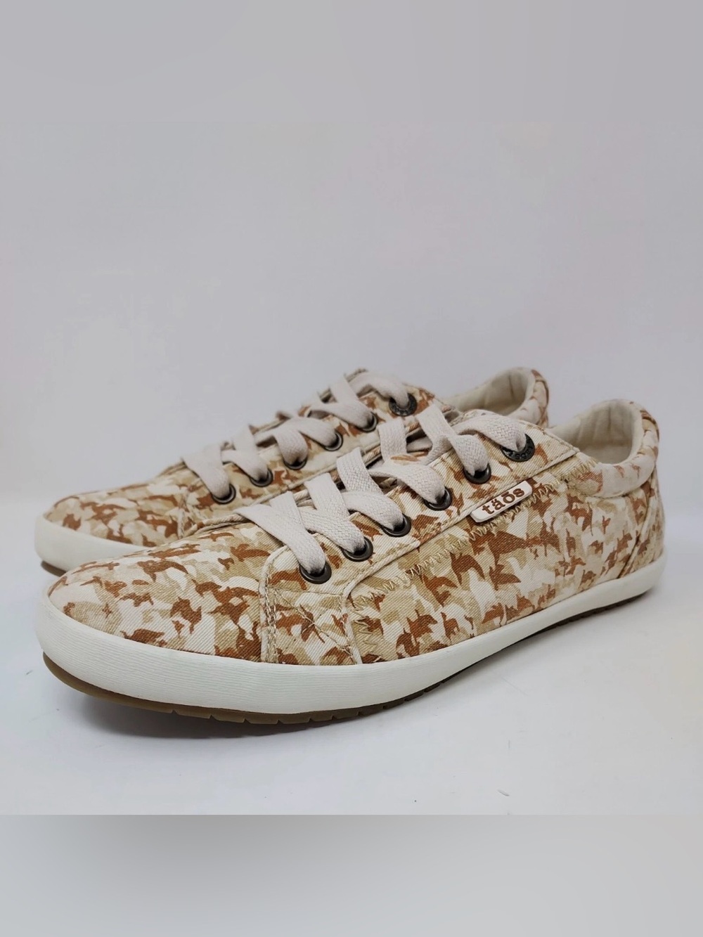 Taos Star Women's Shoes Sneakers Bird Pattern Rare Camouflage Camo Size 7.0